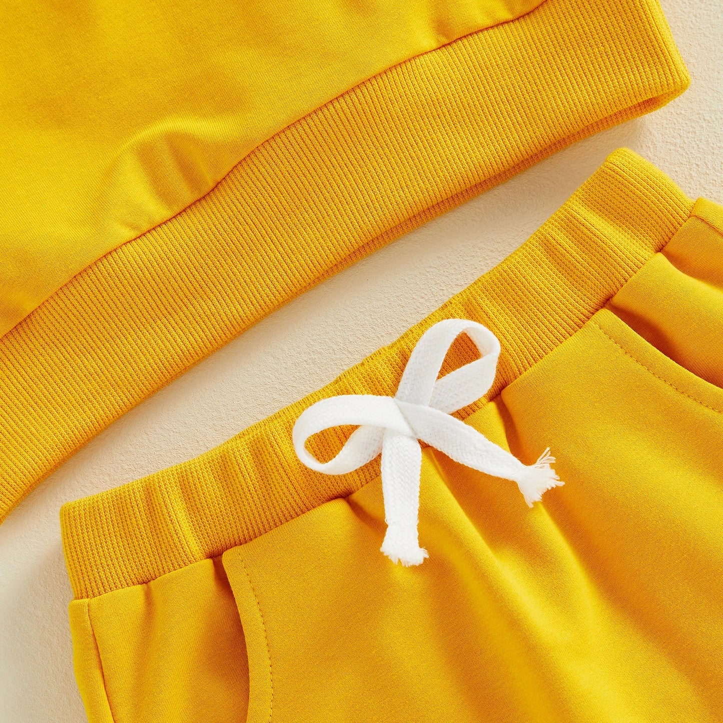 BUMBLE BEE Yellow Outfit