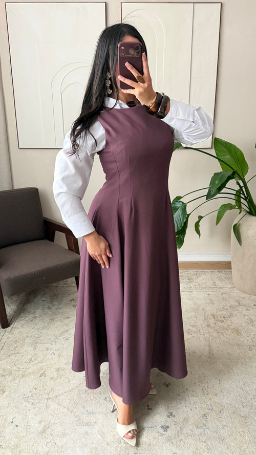 Robe sans manches ajustée I aubergine